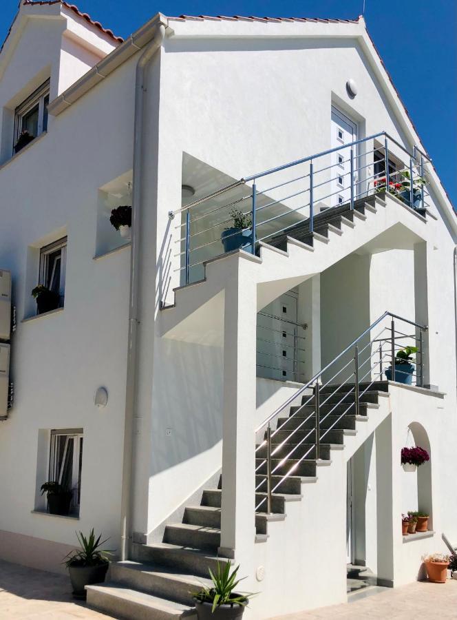 Villa Dani Sea & Pool Apartments Trogir Dış mekan fotoğraf